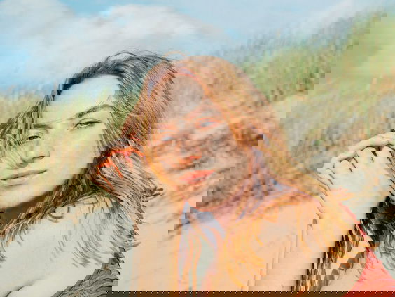 Singer-songwriter Nienke Leone schreef nummer voor campagne over prestatiedruk