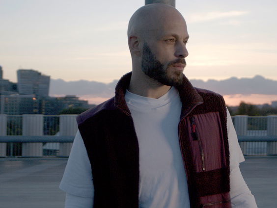 Manu van Kersbergen, performer