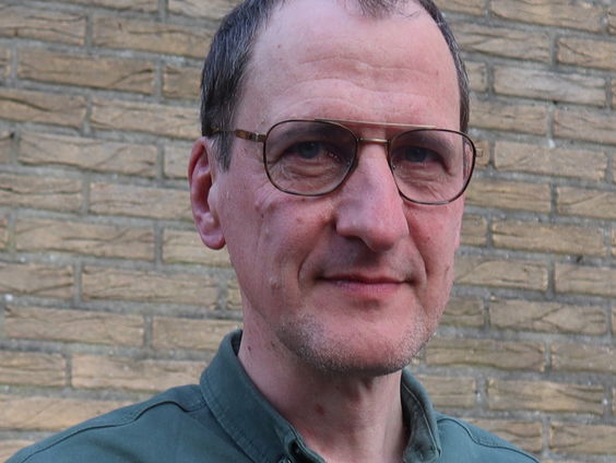 Het gesprek - Pieter Hoexum