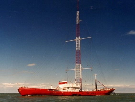 Zeezender Radio Monique wordt aangepakt