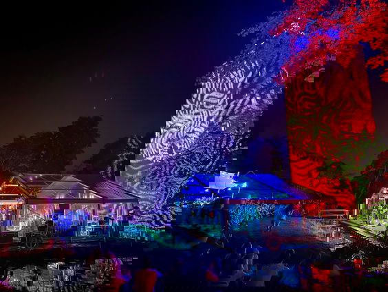 Rapunzel Festival: Muziek, theater en verhalen in een sprookjesdecor