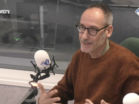 Jacques Koch over zijn kalender Schrijvers & piemels