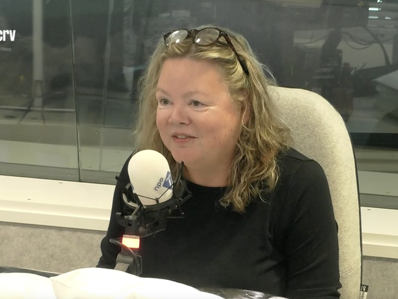 Sylvia Witteman over haar nieuwste bundel Léés dat boek!