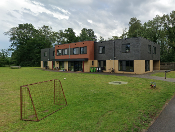 Bewoners in de buurt van azc Lochem kunnen 1000 euro krijgen, is dit een goed idee?