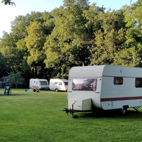 Appie uit Opende runt gratis camping voor mensen met krappe portemonnee