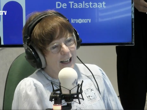 Rozalie Hirs over haar nieuwe bundel vragen naar het begin