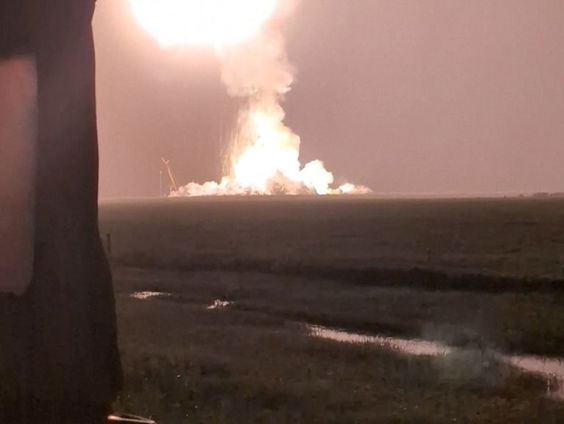 SpaceX onderzoekt ontploffing raket op de grond, mogelijk lekkende tank