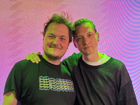 Co-host met Thomas Azier bij 3voor12 Radio