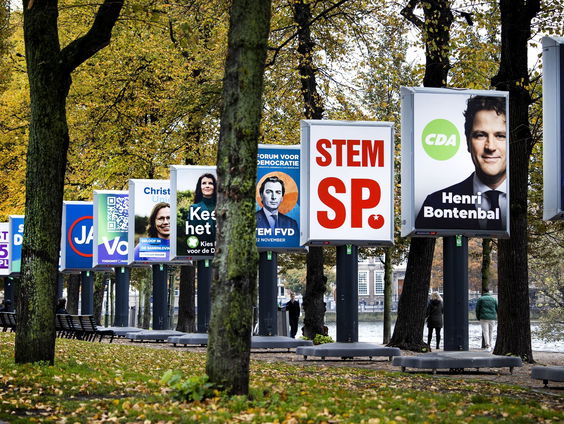 Drie jonge zwevende kiezers die op 29 oktober voor het eerst mogen stemmen