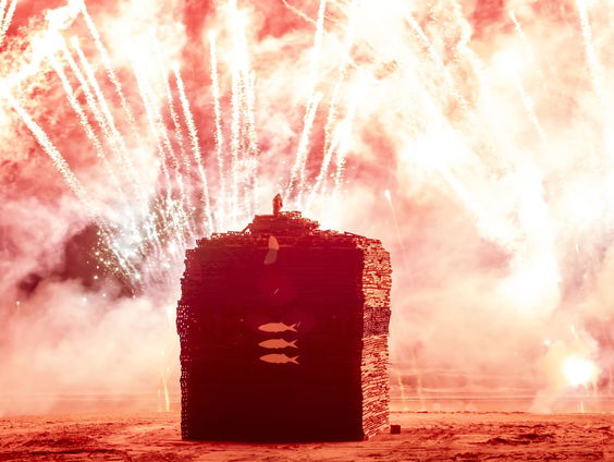 Hoe worden vervroegde vreugdevuren ontvangen?