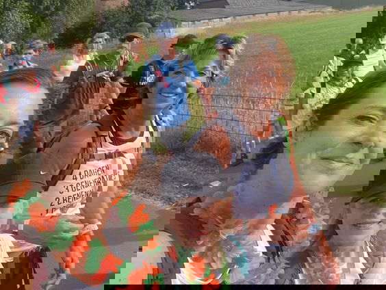 Annabel (11 jaar) loopt de Vierdaagse met haar moeder en oma