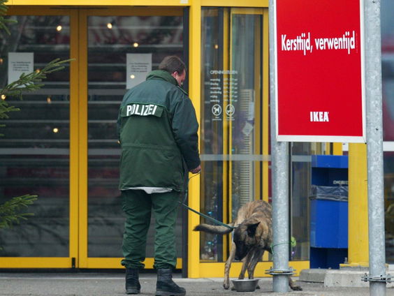 Terug naar Toen: bommeldingen bij IKEA