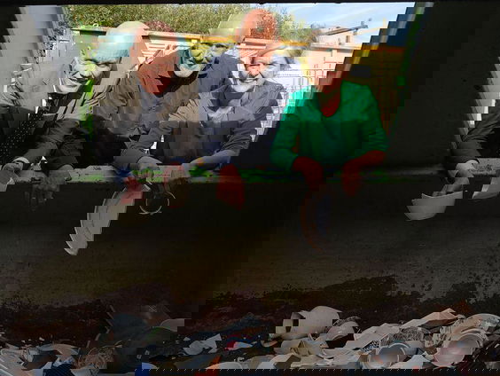 Bakstenen gemaakt van oud servies