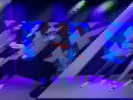 Voor en door jongeren: dat zijn de Rotterdamse jongerenhubs!