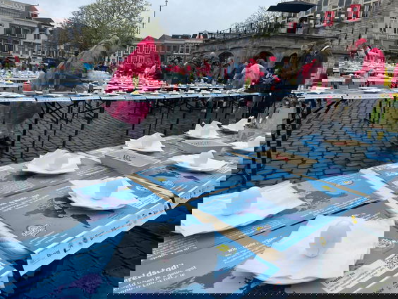 Paasontbijt in Gouda met meer dan 3000 mensen groot succes