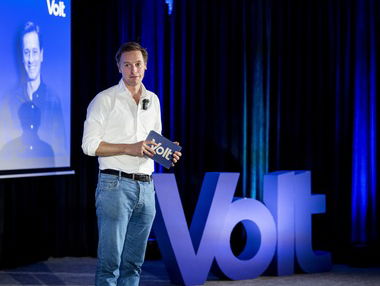 De Week van Thelosen met Laurens Dassen (Volt): 'Trump en Musk zijn ambassadeurs van vereniging van Europa'