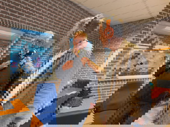 Lief gebaar: Het Aquinohuis kan niet zonder vrijwilligers als Jules