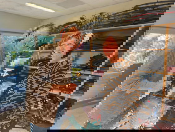 Lief gebaar: Er is ook een repaircafé in het Aquinohuis in Bergeijk