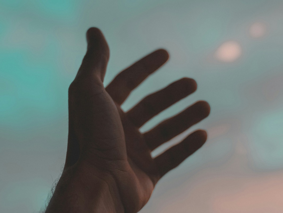 Onderzoek naar nieuwe therapie voor genderdiverse jongeren met suïcidale gedachten