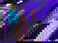 Yasser zet licht neer waar het donker is: de man achter Stichting Chiragh