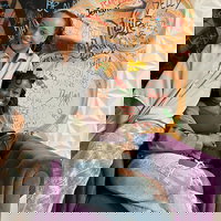 Nyarko pakt haar moment met nieuwe muziek en live performance