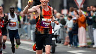 Hardloopinfluencer Emiel Berghout blikt vooruit op Marathon Rotterdam