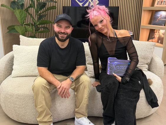 Demi Lou laat met ‘l i f e o f t h e p a r t y’ haar nieuwe, zorgeloze kant horen
