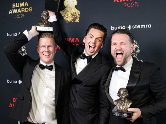 Yves Berendse wint Buma Award voor 'Terug in de Tijd'