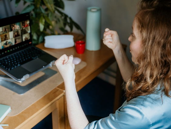 Je zorgen vergeten door samen te zingen met ’Zing Je Sterk’