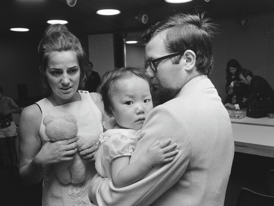 Het verleden van de adoptiekwestie