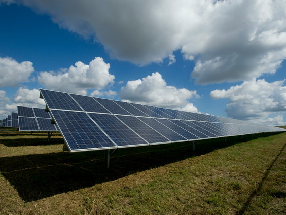 Moeten we meer of minder energie opwekken voor een duurzame toekomst?