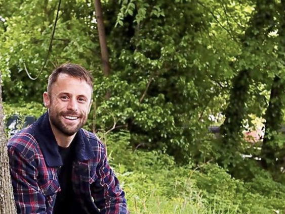 Bioloog Roy Veldhuizen: "De bij is ontzettend belangrijk voor de mens!"