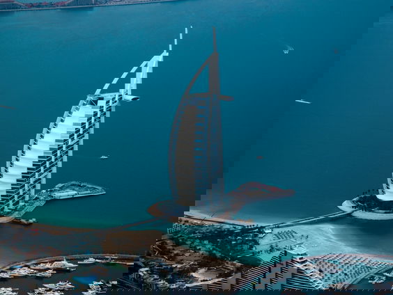 Nederlandse multimiljonairs Samuel en Ruben Onuha gearresteerd in Dubai