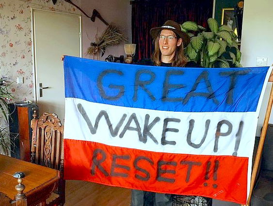 Hoe de omgekeerde vlag tijdens coronacrisis gekaapt werd