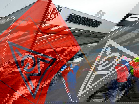 Duitsland is niet langer hét autoland, wat betekent dit voor de economie?