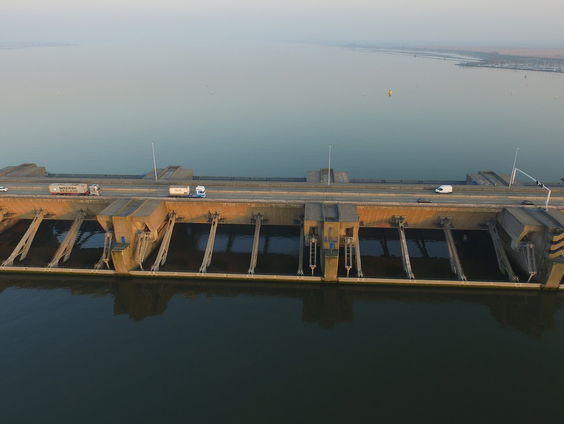 Deltacommissaris Co Verdaas over de waterproblemen in ons land