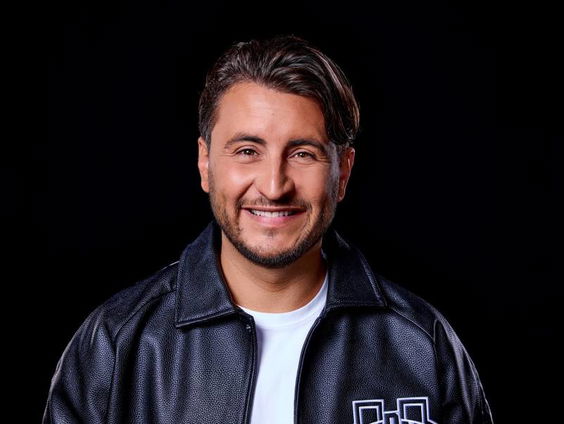 Danny Froger over zijn nieuwe single 'Vreemde Uit De Kroeg'