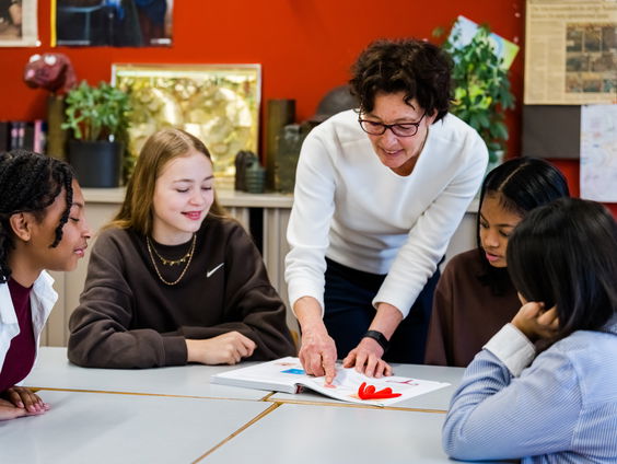 Nog meer docenten met tijdelijk contract: hoe kan dat?