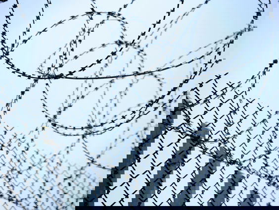 Zestig mensen in één cel: Zo gaat Egypte met vluchtelingen om