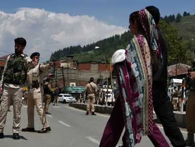 De oplaaiende strijd tussen India en Pakistan over Kashmir