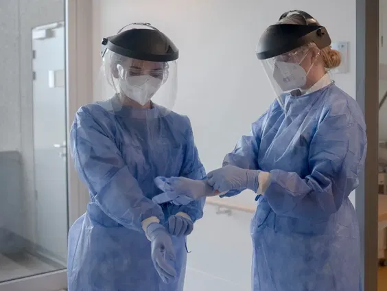 KRO-NCRV komt met documentairereeks over Covid