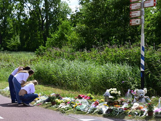 Hoe gaat het strafrecht om met een moordverdachte die illegaal in Nederland is?
