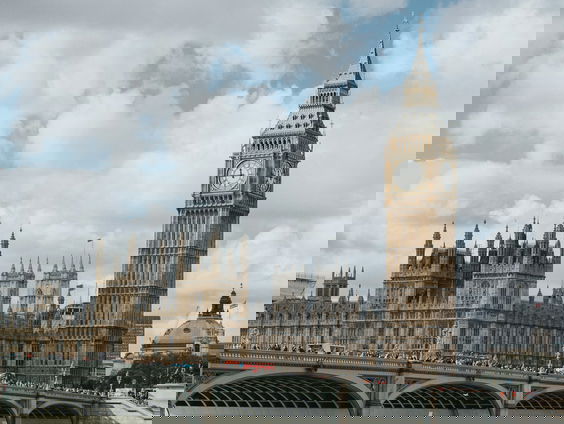 Engeland moet Pakistaanse grooming gangs alsnog gaan onderzoeken