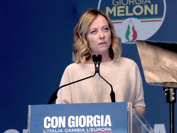 Hoe drukt Giorgia Meloni haar stempel in Italië?