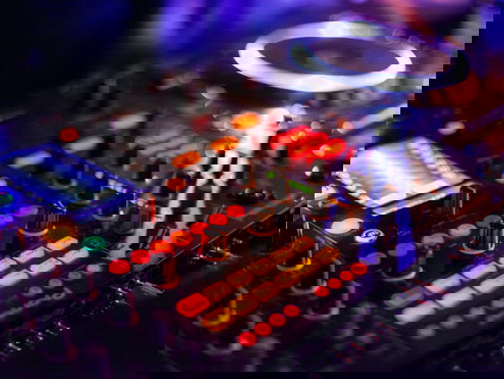 Otto en Vincent maakte per ongeluk een keiharde gabberhit