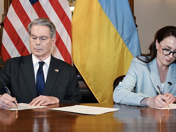 De VS en Oekraïne sluiten uiteindelijk toch een grondstoffendeal