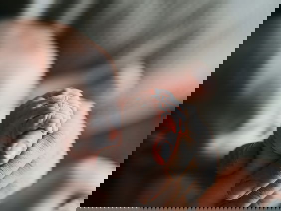 Hoopvolle nieuwe behandeling voor baby's met hersenschade