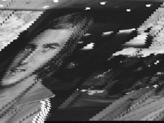 Ronald Wijers bracht Johan Neeskens met een gebroken neus naar het ziekenhuis