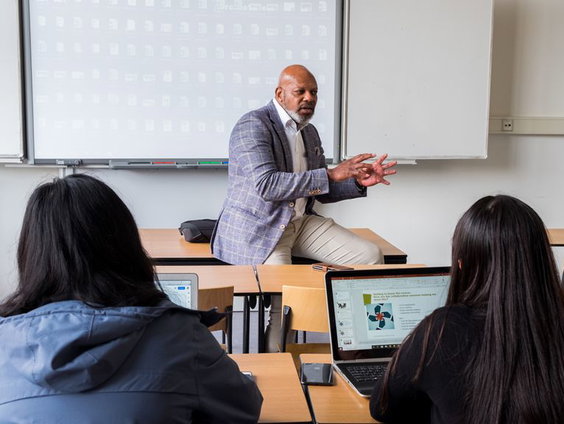Minister van Onderwijs Rianne Letschert: doctorstitel ook voor studenten hbo