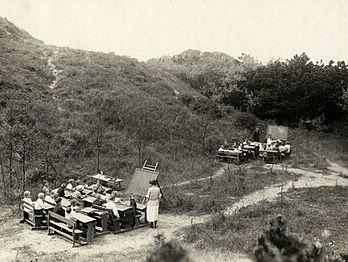 Axel Stam van The Dutch Historian over de openluchtschool